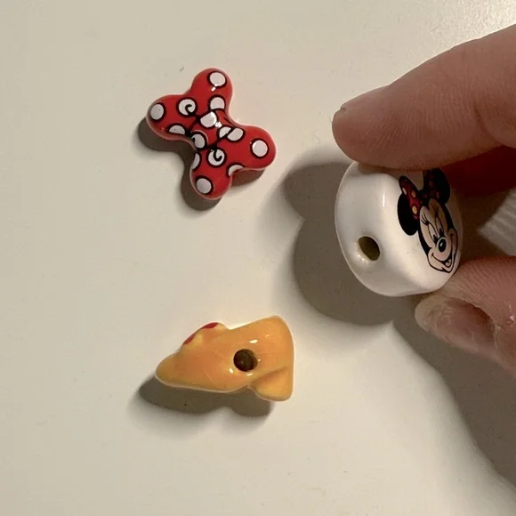 Minnie Mouse Charms - Picture 2 of 2